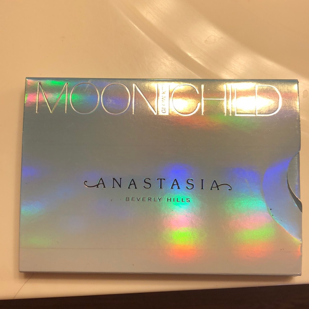 Anastasia Beverly Hills Moonchild Glow Kit
